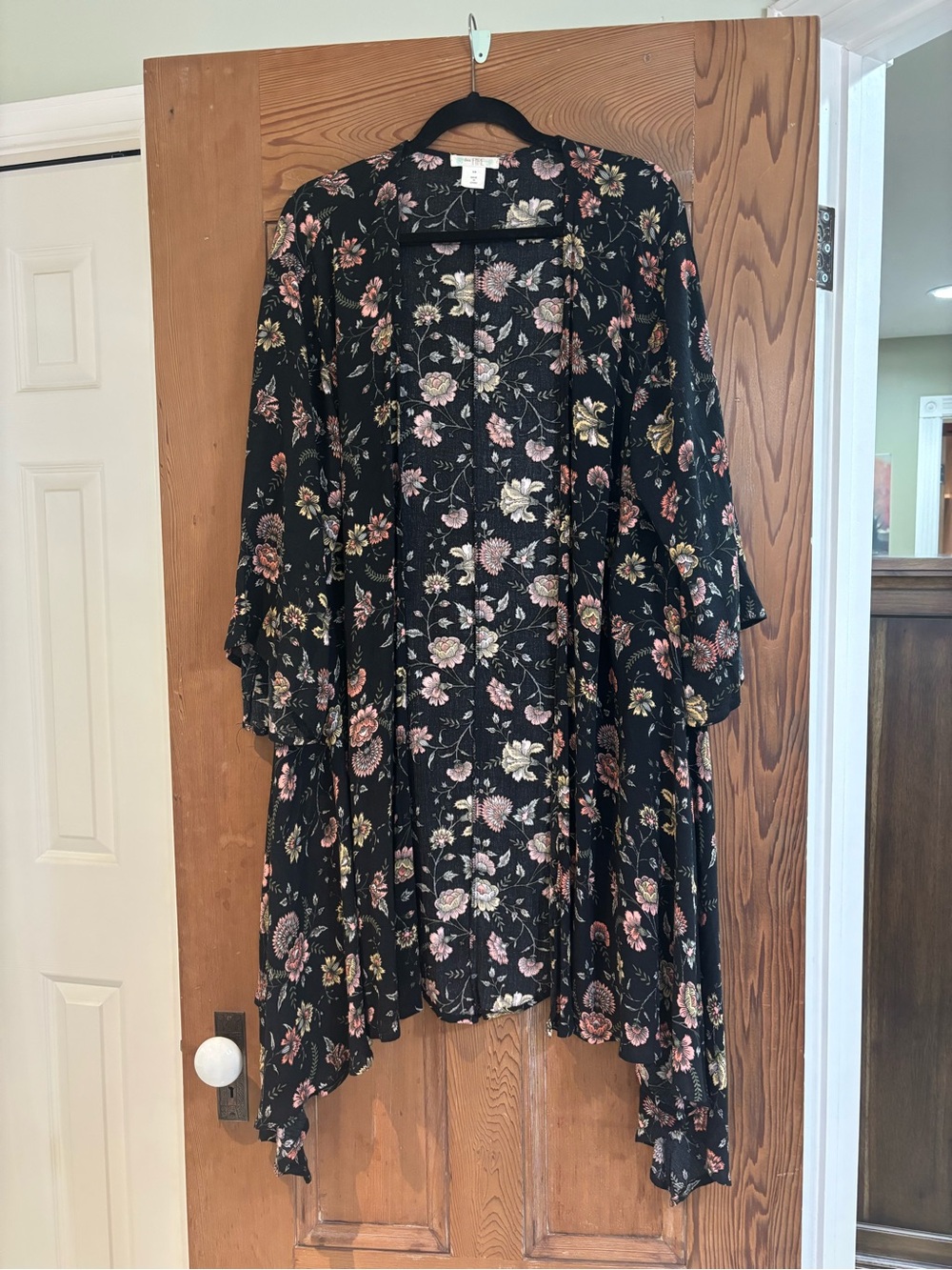 Black Floral Open-Front Women's Kimono Jacket Size Size S/M